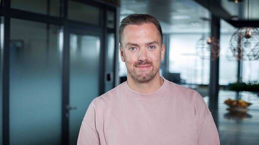 Jan König verlässt Odaline. 