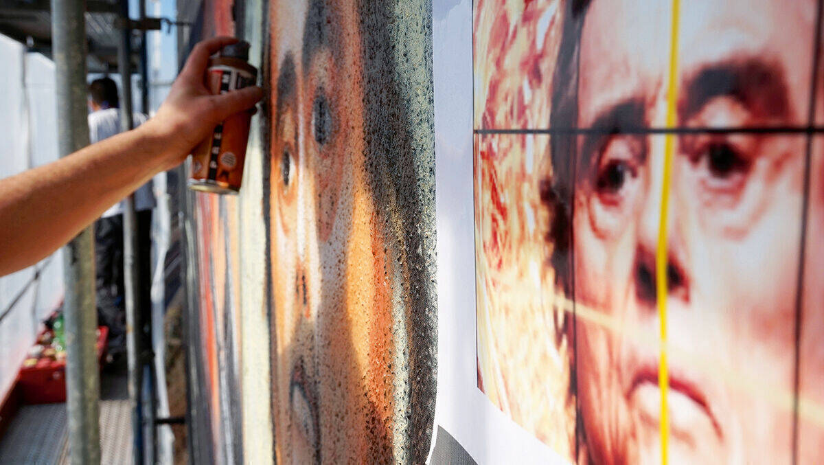 Echte Handarbeit. Wenn Street-Art-Künstler:innen Murals für Marken schaffen, haben sie am liebsten freie Hand.