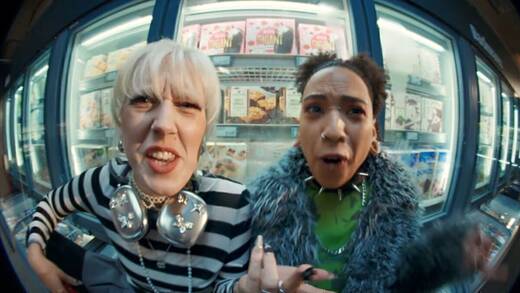 "Echte Freude" heißt es seit Jahresbeginn bei Penny - die Schafe haben die Planungen dazu verändert.