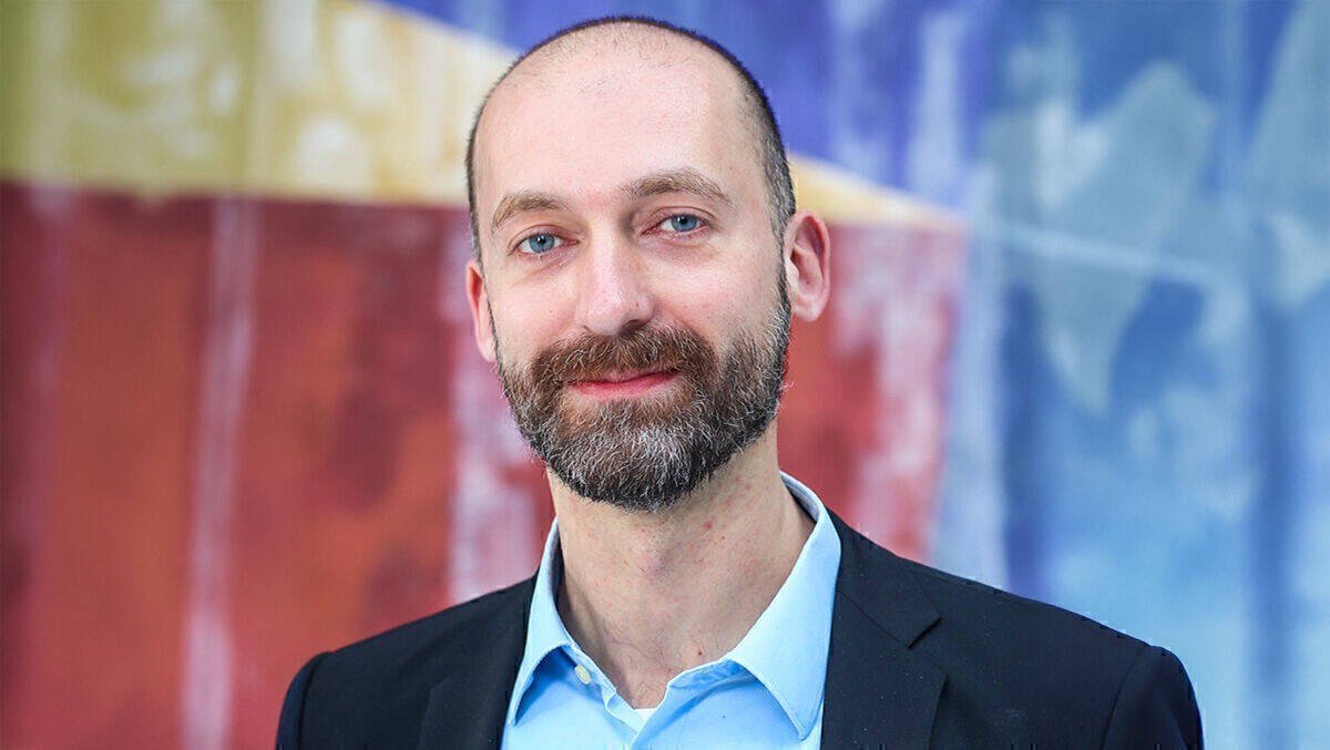 „Unsicherheit ist längst ein strukturelles Risiko“, sagt Jupp Zenzen, Referatsleiter der DIHK und Top-Speaker beim W&V Webinar „Konjunkturbarometer“ (28.1.2026, kostenlos).