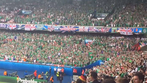 Auch im gestrigen Spiel gegen Deutschland gaben die nordirischen Fans alles.